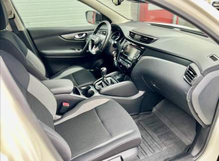 Nissan - Qashqai