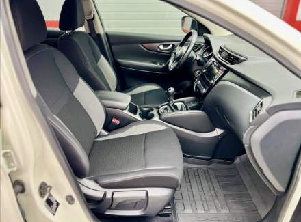 Nissan - Qashqai