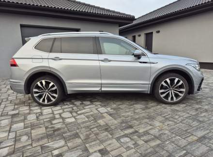 Volkswagen - Tiguan R-Line 2.0 TDI (150 Hp) 4MOTION SCR DSG