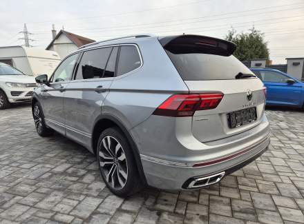 Volkswagen - Tiguan R-Line 2.0 TDI (150 Hp) 4MOTION SCR DSG