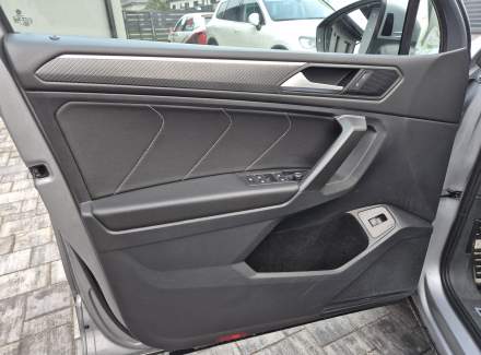 Volkswagen - Tiguan R-Line 2.0 TDI (150 Hp) 4MOTION SCR DSG