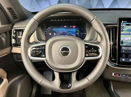 Volvo - XC90