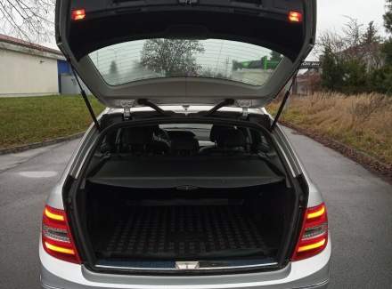 Mercedes-Benz - C-class