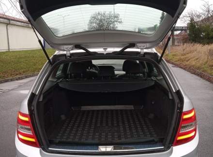 Mercedes-Benz - C-class