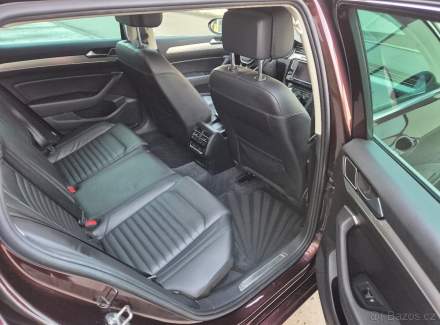 Volkswagen - Passat
