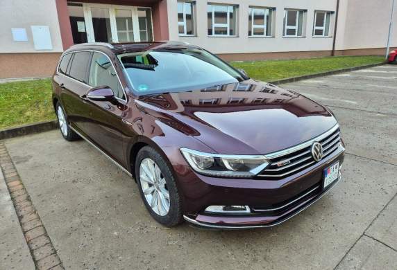 Volkswagen - Passat