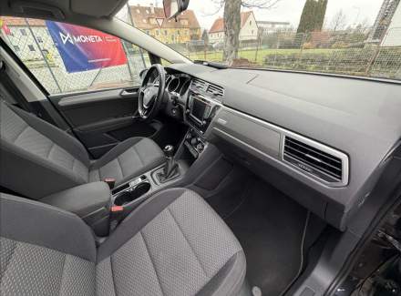 Volkswagen - Touran
