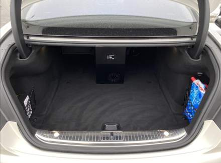 Mercedes-Benz - S-class