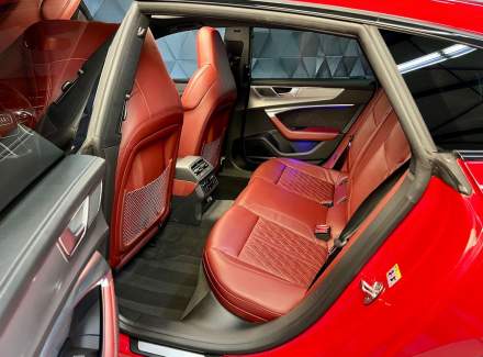 Audi - S7