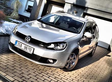 Volkswagen - Golf