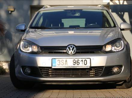 Volkswagen - Golf