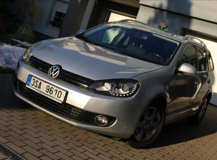 Volkswagen - Golf