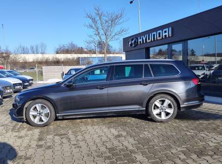 Volkswagen - Passat
