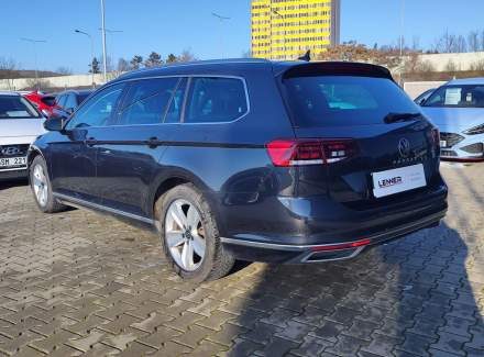 Volkswagen - Passat