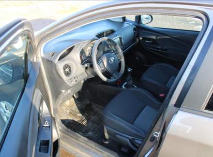 Toyota - Yaris