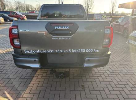 Toyota - Hilux