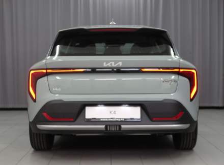 Kia - K4