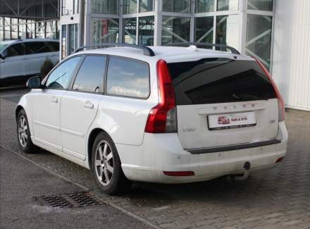 Volvo - V50