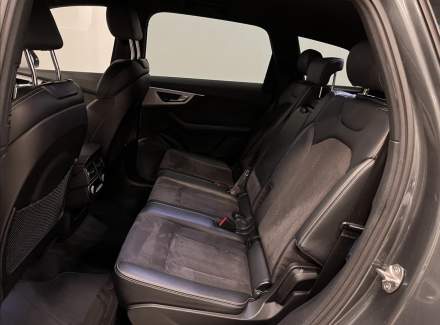 Audi - Q7