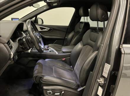 Audi - Q7