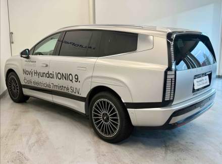 Hyundai - IONIQ 9