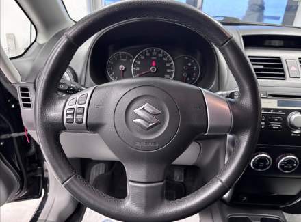 Suzuki - SX4