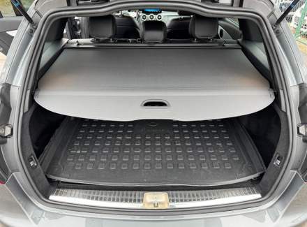 Mercedes-Benz - C-class