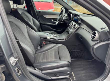 Mercedes-Benz - C-class