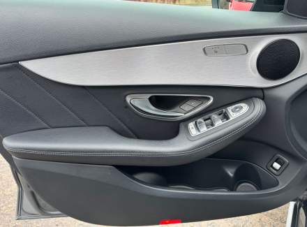 Mercedes-Benz - C-class