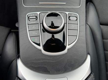 Mercedes-Benz - C-class