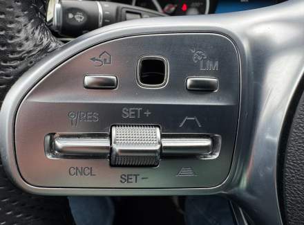 Mercedes-Benz - C-class