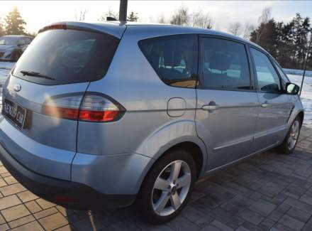 Ford - S-MAX