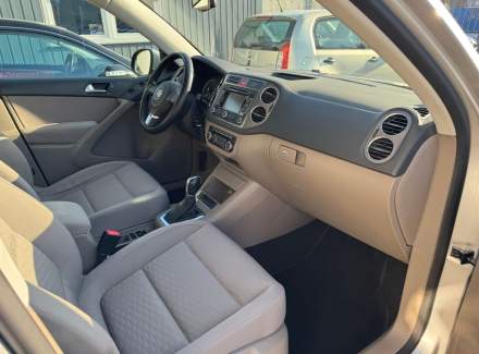Volkswagen - Tiguan