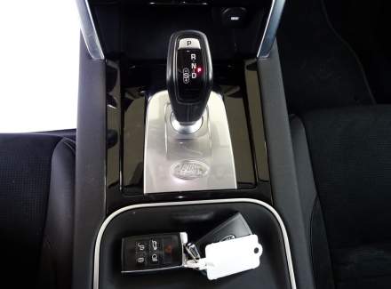 Land Rover - Discovery Sport