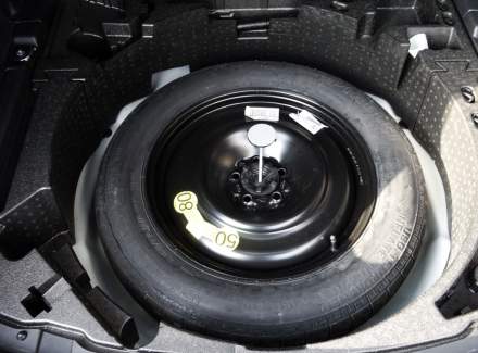 Land Rover - Discovery Sport