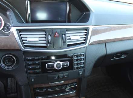 Mercedes-Benz - E-class