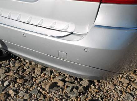 Mercedes-Benz - E-class