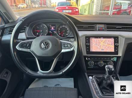 Volkswagen - Passat
