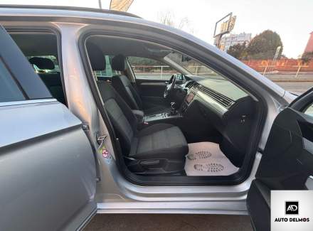 Volkswagen - Passat