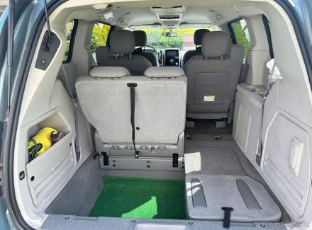 Chrysler - Town & Country