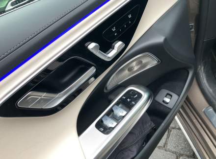 Mercedes-Benz - E-class