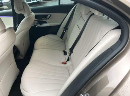 Mercedes-Benz - E-class