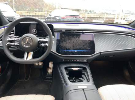 Mercedes-Benz - E-class