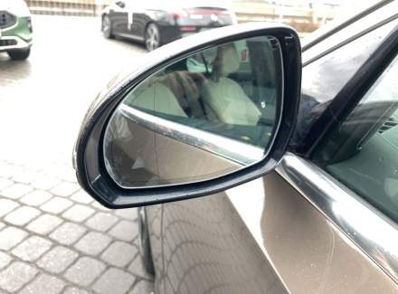 Mercedes-Benz - E-class