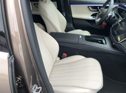 Mercedes-Benz - E-class