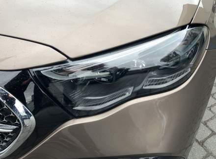 Mercedes-Benz - E-class