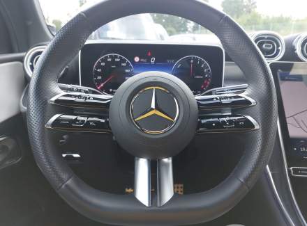 Mercedes-Benz - GLC