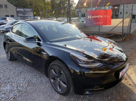 Tesla - Model 3