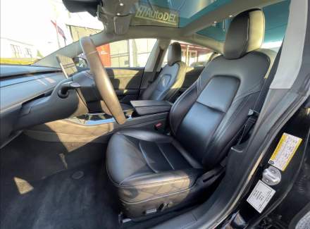 Tesla - Model 3