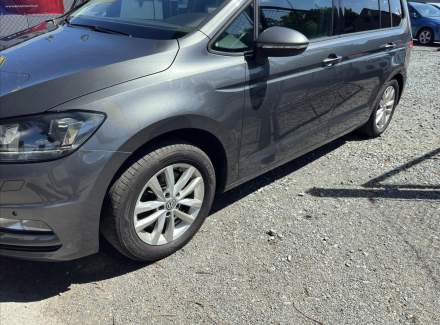 Volkswagen - Touran